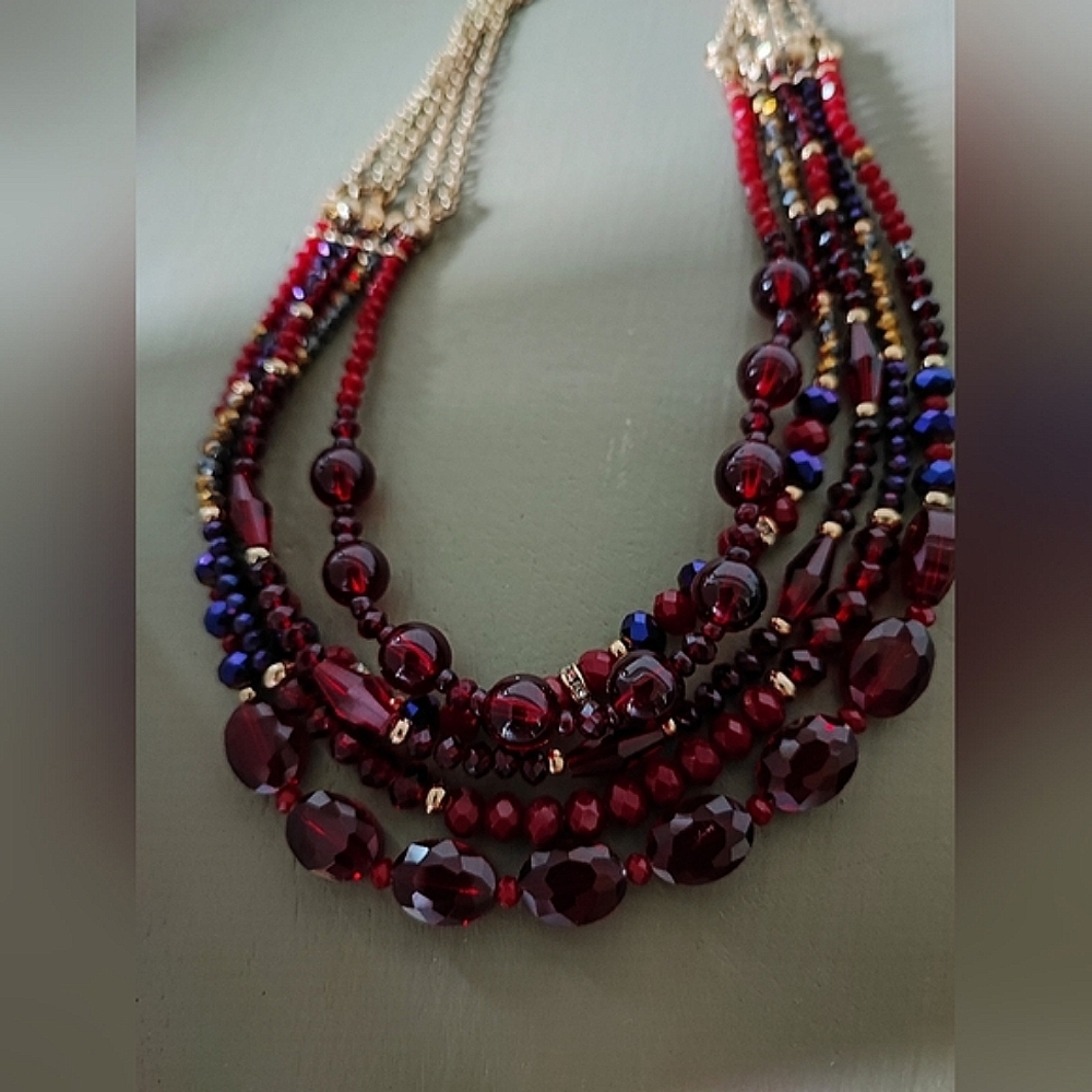NRQ Ruby Red Faceted Glass Crystal and Purple Beaded Gold Tone Necklace Signed - Picture 4 of 16